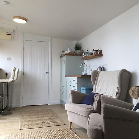 1-Bedroom Chalet With Parking On Site Looe Luaran gambar
